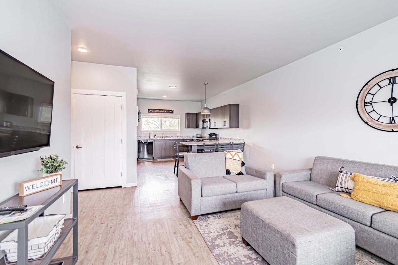 Bringham'S Mill Apartments Perfect For Groups Full Kitchen Gym And Free Parking レックスバーグ エクステリア 写真