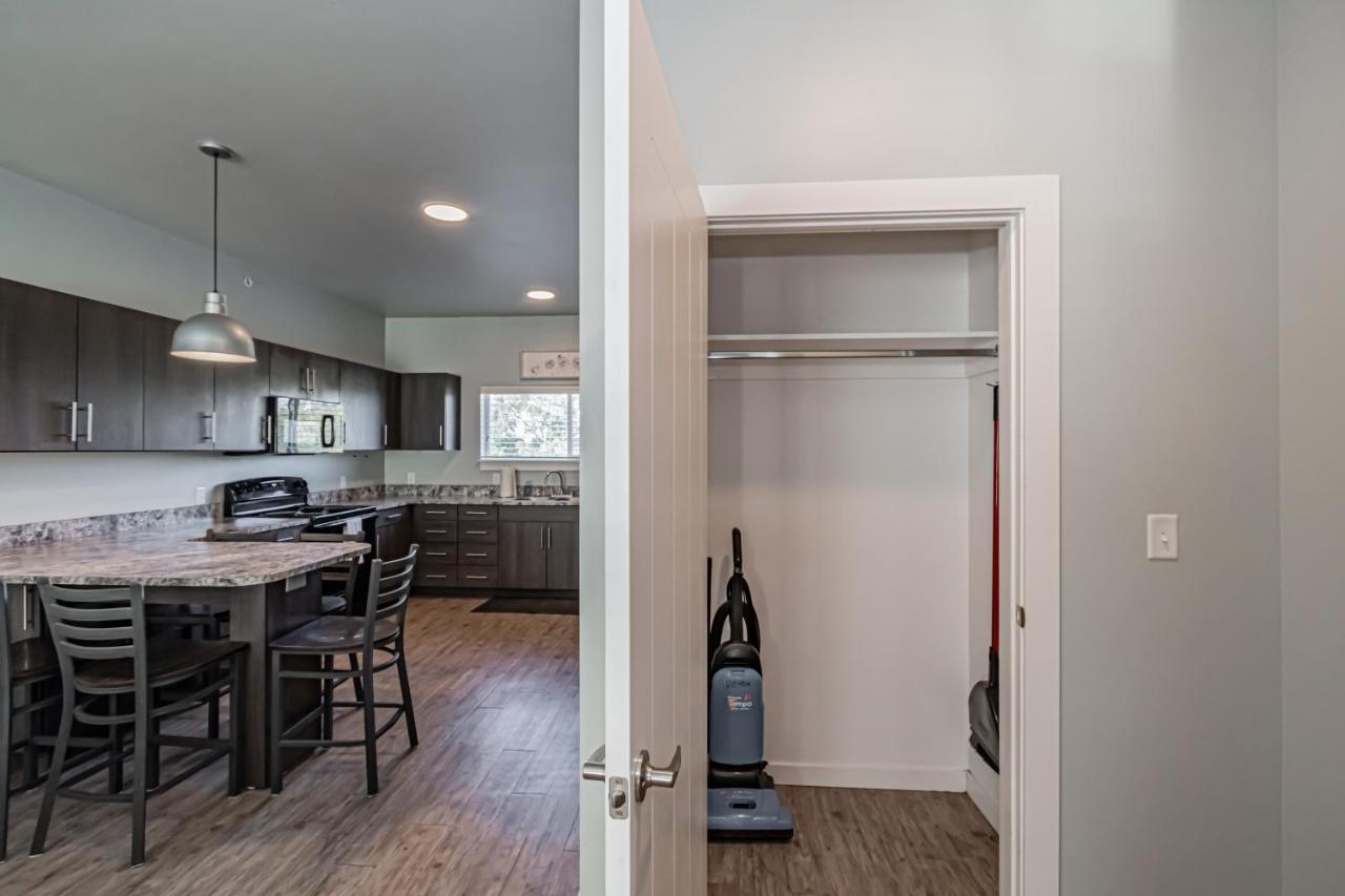 Bringham'S Mill Apartments Perfect For Groups Full Kitchen Gym And Free Parking レックスバーグ エクステリア 写真