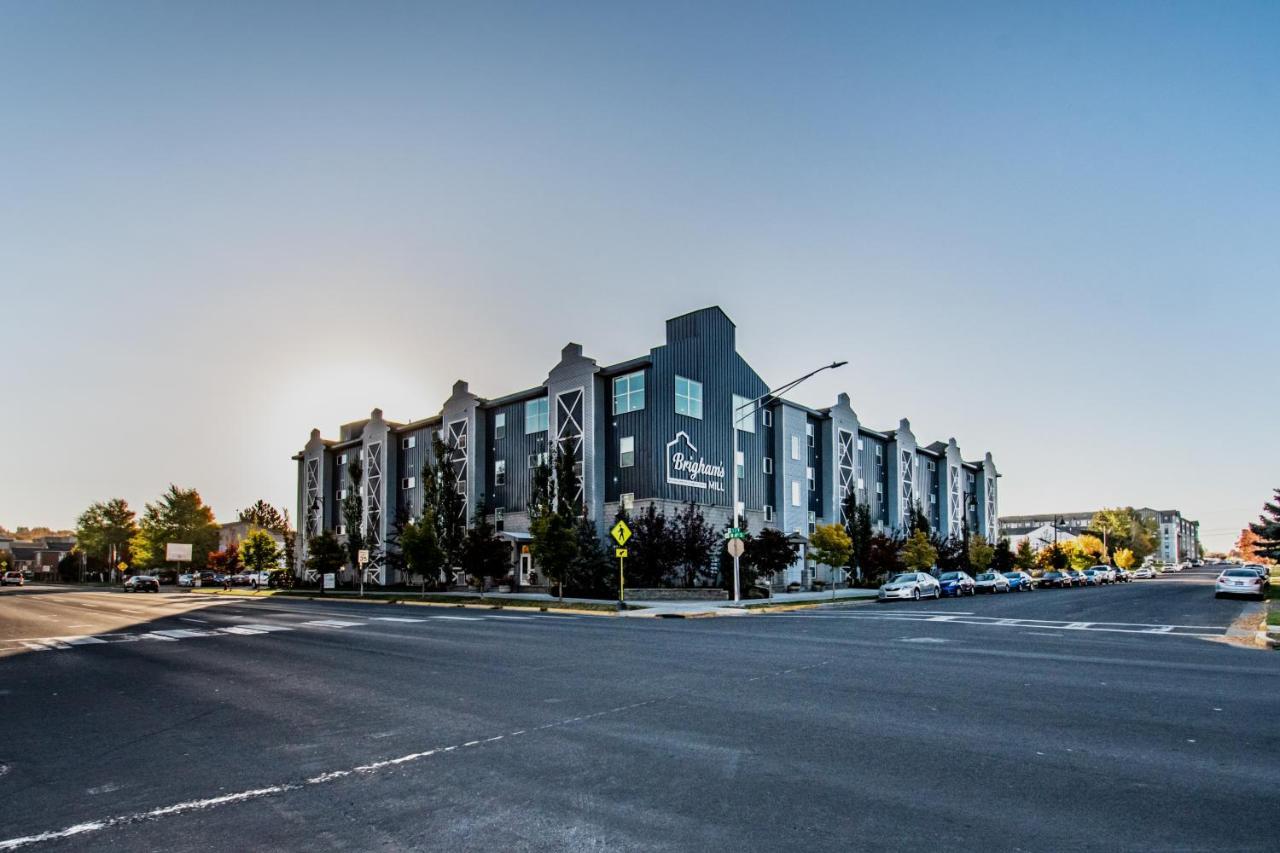 Bringham'S Mill Apartments Perfect For Groups Full Kitchen Gym And Free Parking レックスバーグ エクステリア 写真