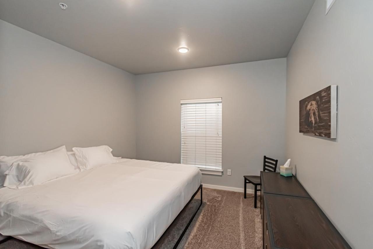 Bringham'S Mill Apartments Perfect For Groups Full Kitchen Gym And Free Parking レックスバーグ エクステリア 写真